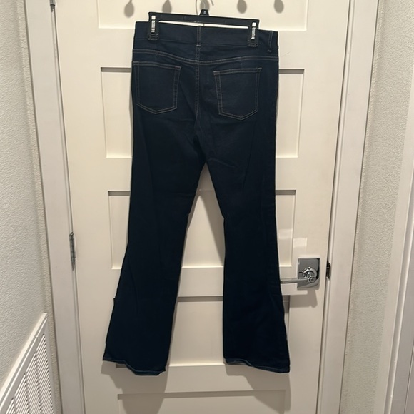 Elie Tahari jeans - Picture 4 of 4